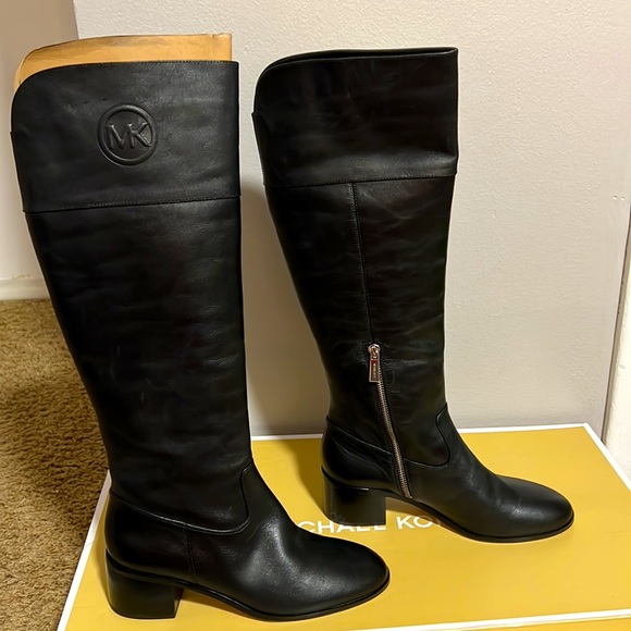 Michael Kors -Dylan Leather boots - Picture 3 of 6